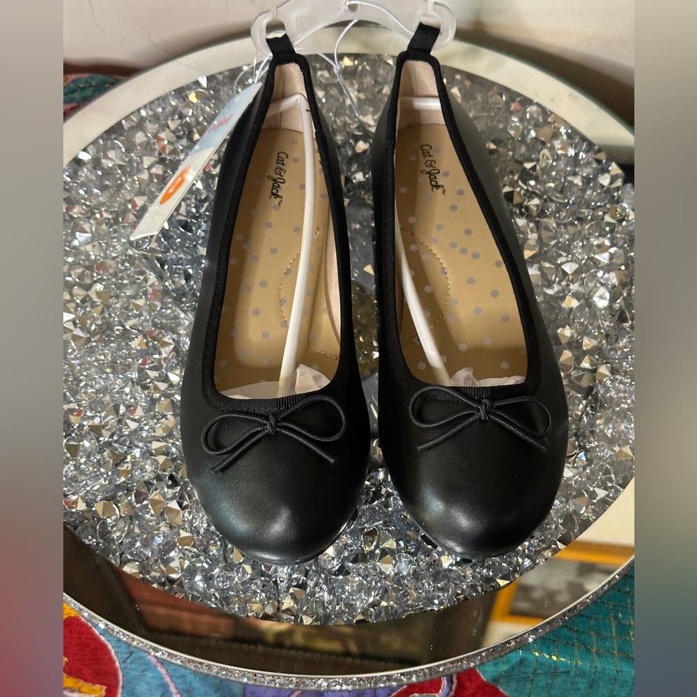 NWT Girls Cat & Jack Stacey Slip On Ballet Flats. Size 2. Retail $10.00